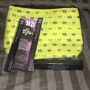 Urban Decay makeup set